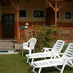 Hébergement de vacances In 19511